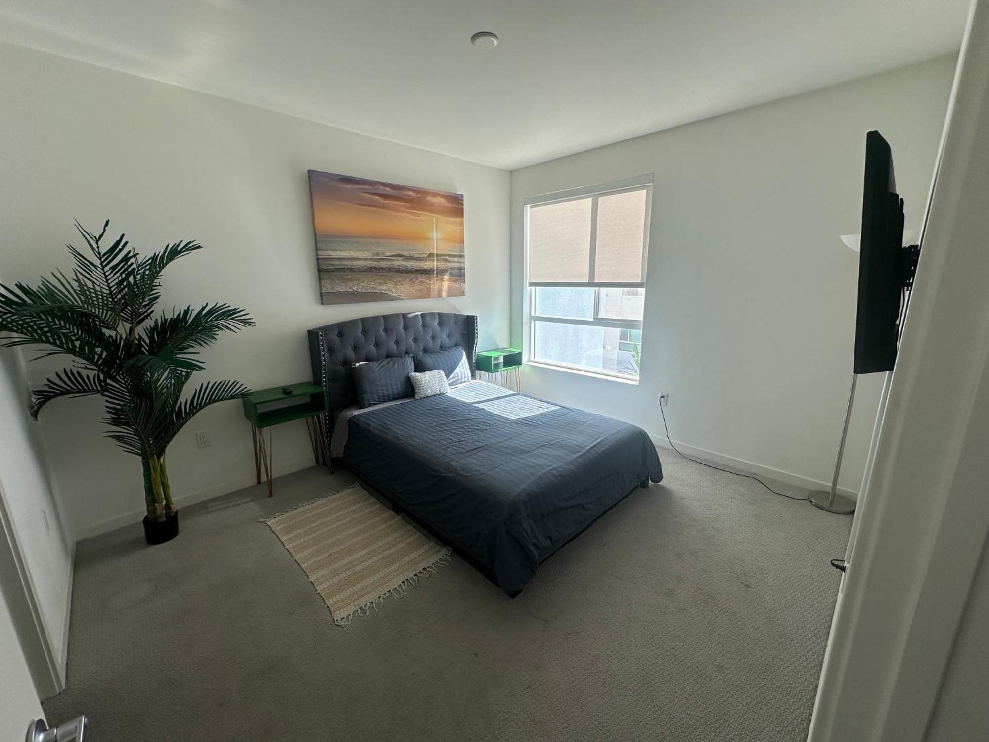 A Spacious 2br With Balcony - Dtla Apartment Los Angeles